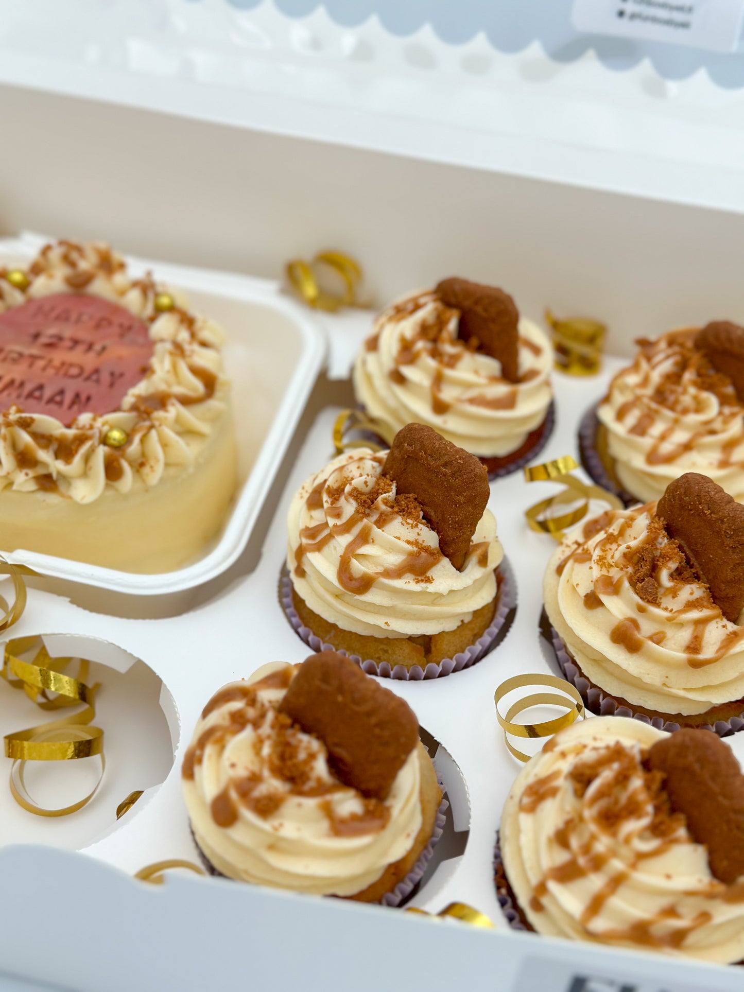 Cupcake Box | Lotus Touch
