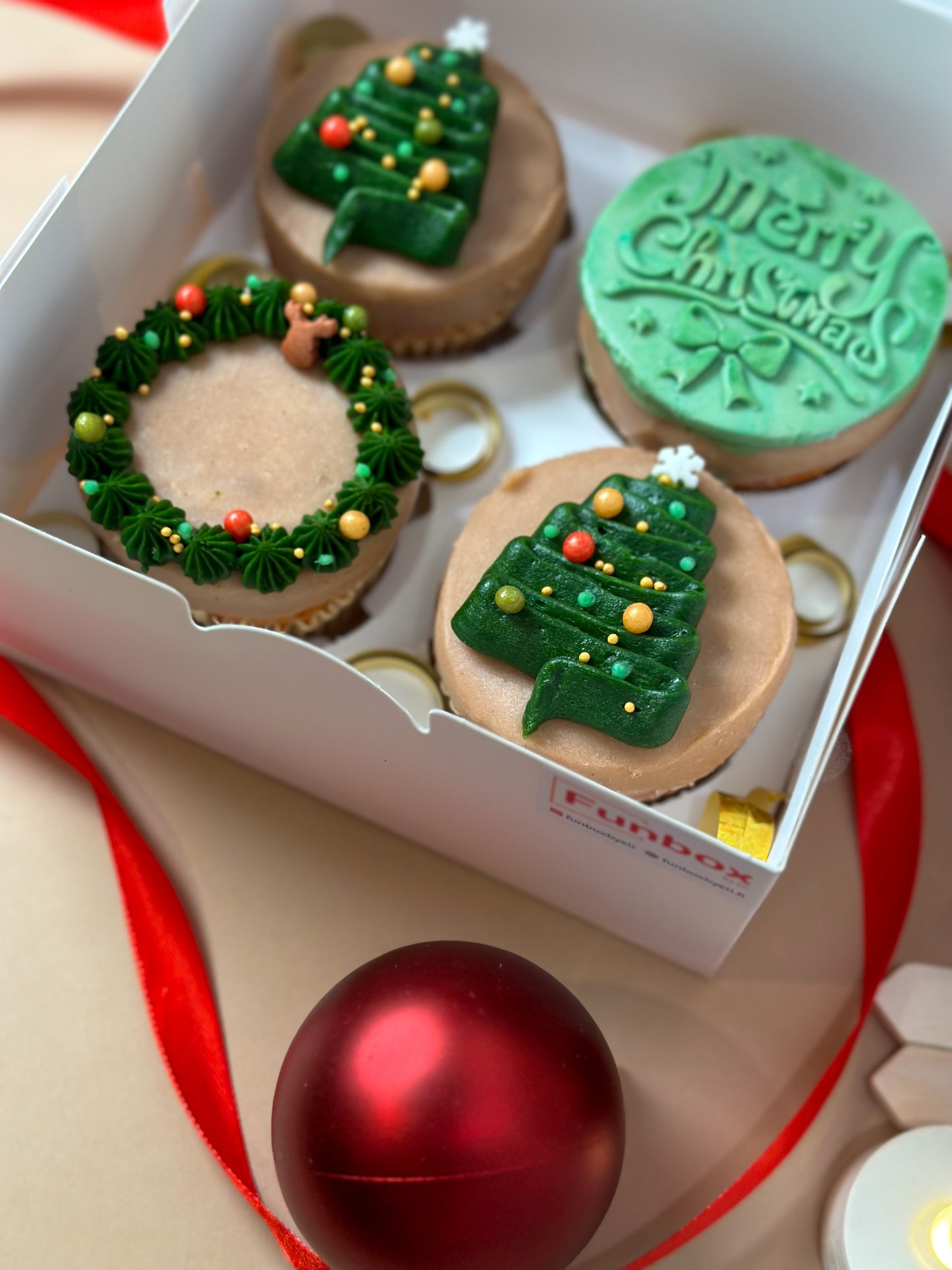 Cupcake Box | Merry Christmas 2024